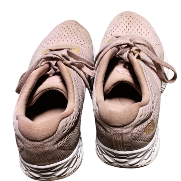 NEW BALANCE WOMEN'S SIZE 7.5 SOFT PINK RUNNING SHOES SNEAKERS. - Picture 6 of 6